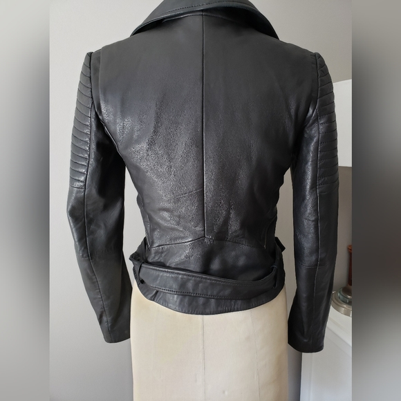 Black leather jacket - Picture 2 of 16